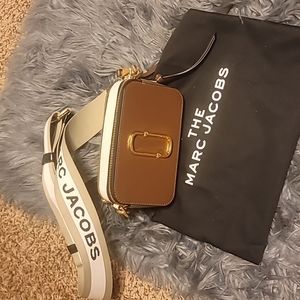 The Marc Jacobs Snapshot Crossbody Purse